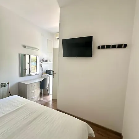 Guest house Sea View Macolic Palit